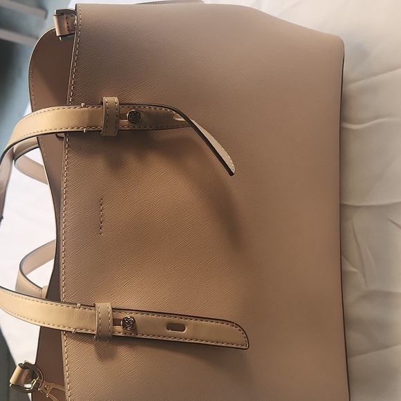 Michael Kors Tan Leather Tote Bag - Picture 4 of 9